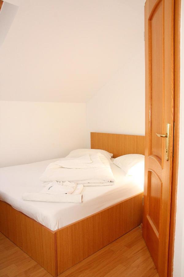 Pensiunea Timisoara Habitación foto